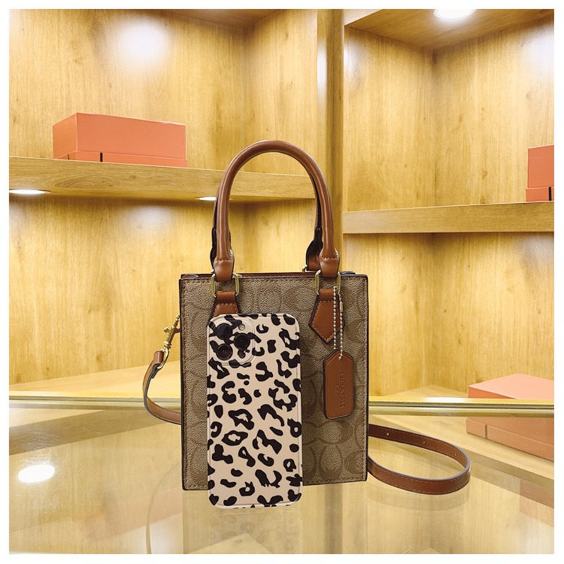 Retro mini crossbody bag, high - огляд і ціна Women'S Bags Cross Body