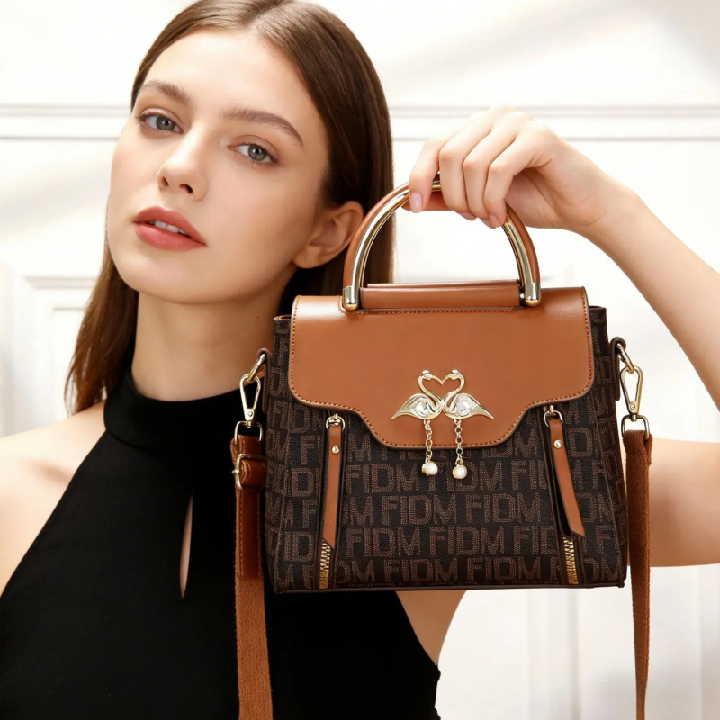 printed letter bags, cross-bod - огляд і ціна Women'S Bags Cross Body